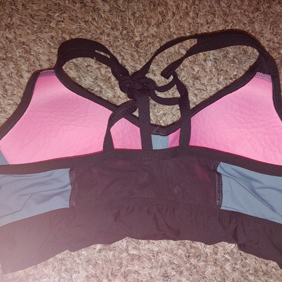 Victoria's Secret Padded Sports Bra - Picture 2 of 3